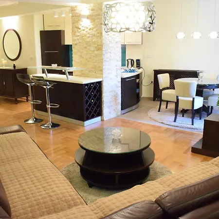 Urban Vibe 2 * Szkopje