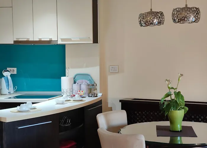 Urban Vibe 2 Apartment